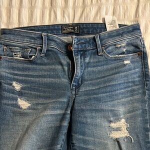 Abercrombie & Fitch Women's Blue Distressed Jeans